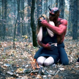 Лесбиянка выебала девушку насильно порно