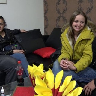 Лижут спящим русским бабам порно