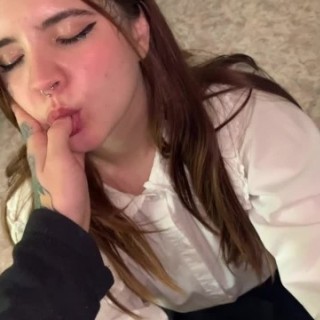 Студентка молодка классно умеет ебаться