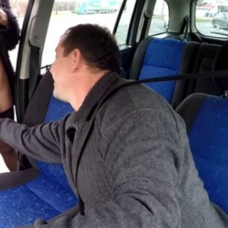 Массажист эротика скрытый камера новый видео